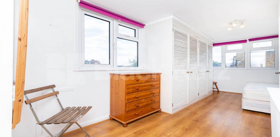 Modern and Central Apartment Milson Road, Brook Green